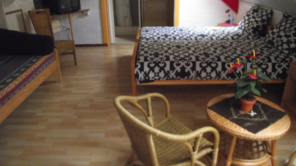 Pension Neske Reuver Zimmer foto