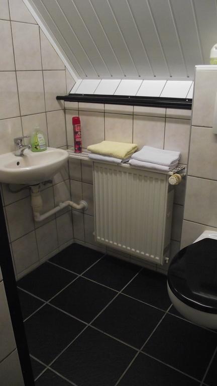 Pension Neske Reuver Zimmer foto